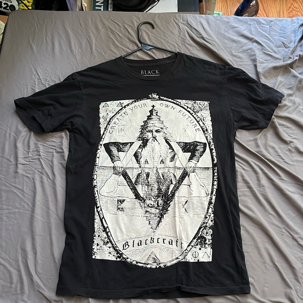 BLACKCRAFT as above so below mens medium